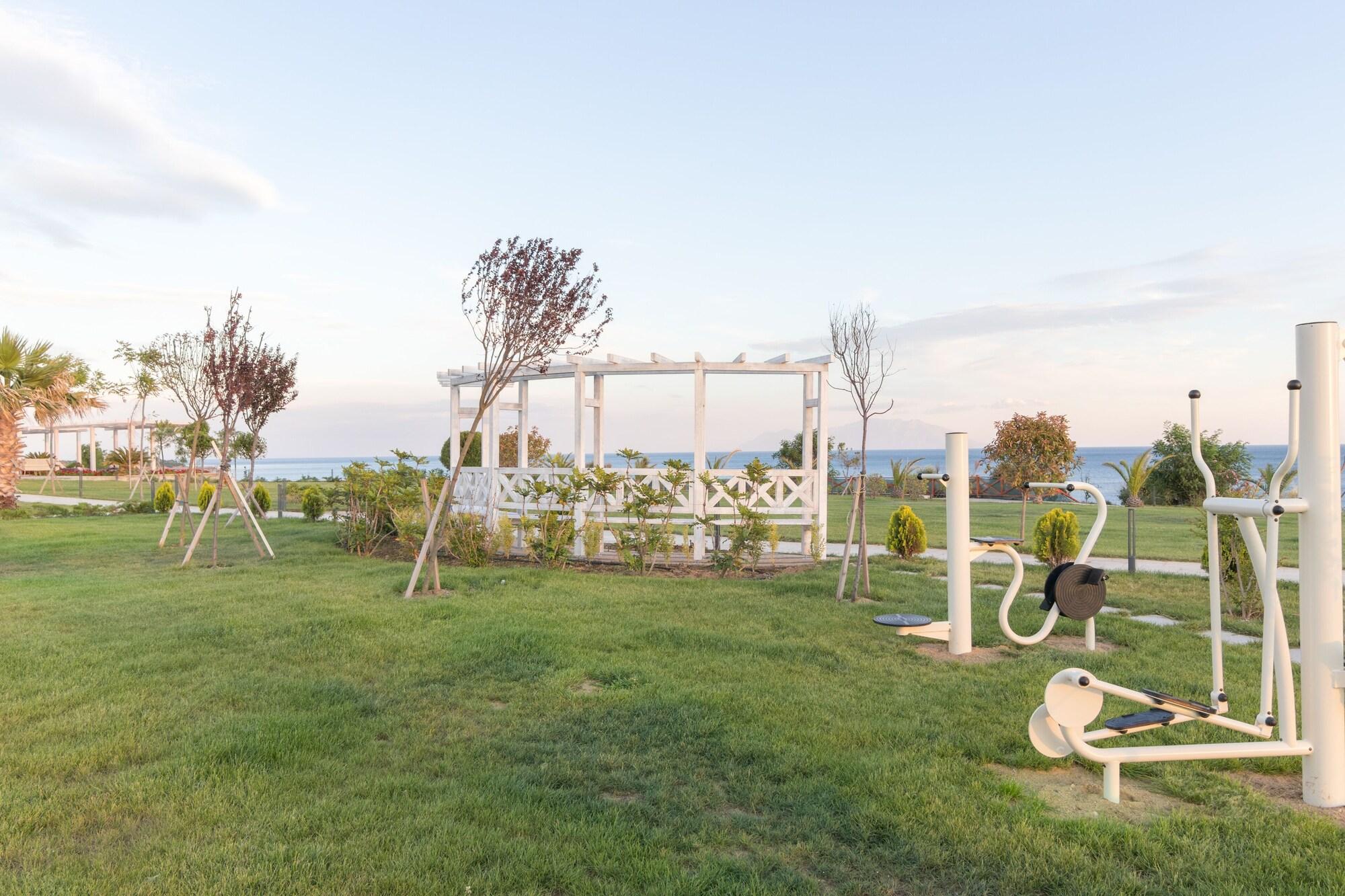 King Maron Wellness Beach Hotel Maronia Exterior photo